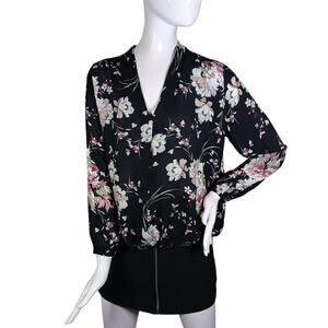 Giusy Made in Italy Blouse Size Small Black Floral Long Sleeve V Neck